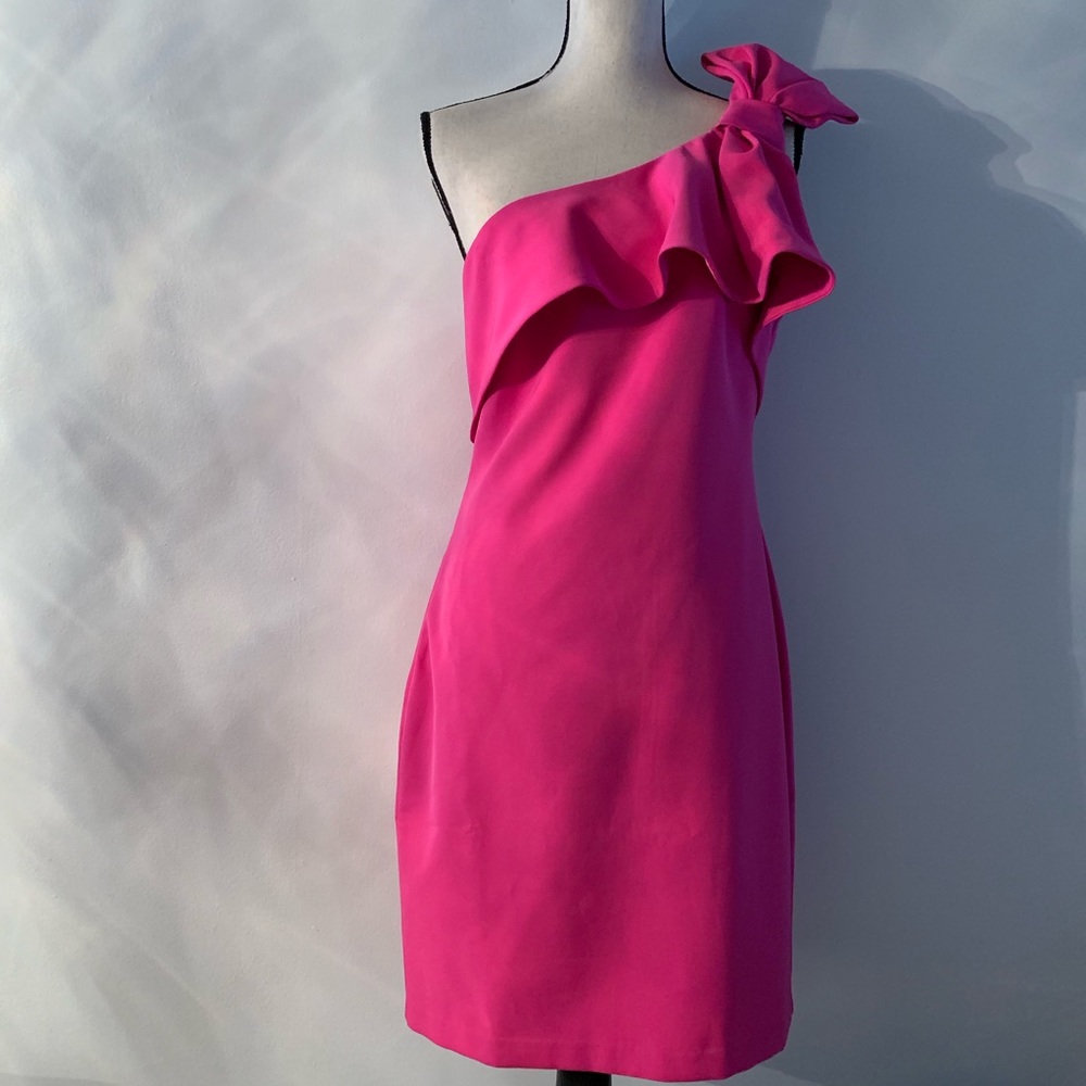 VCOSBD Vince Camuto One Shoulder Bow Dress